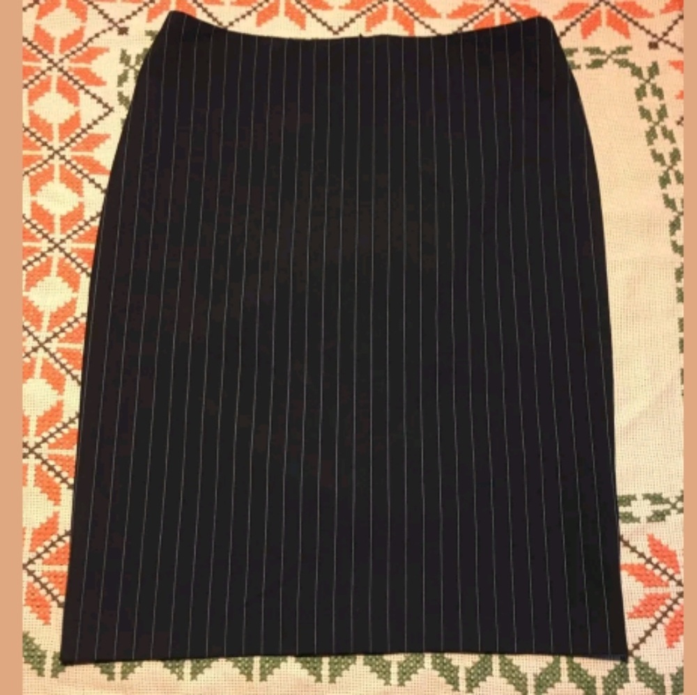 Body by Victoria A Line pencil skirt 6 black white